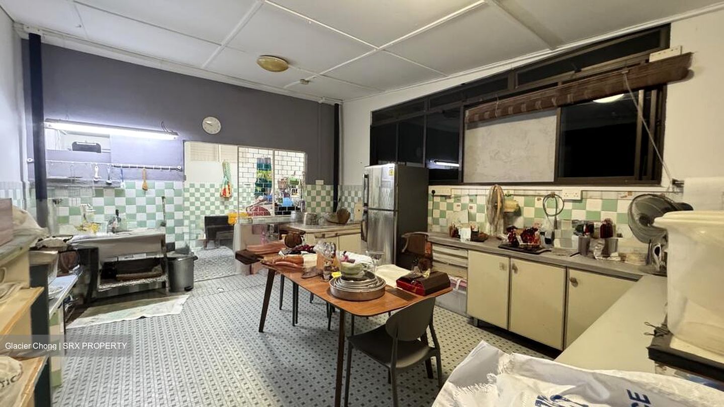 Jalan Hiboran (D13), Terrace #511928501